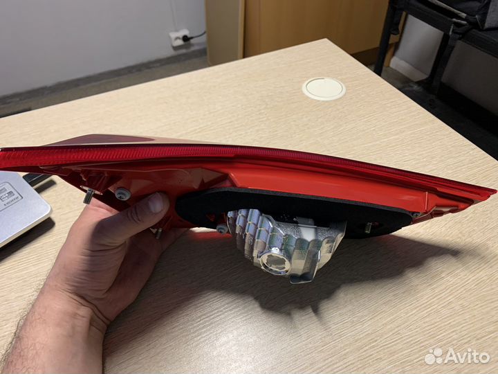 Фонарь Toyota Auris