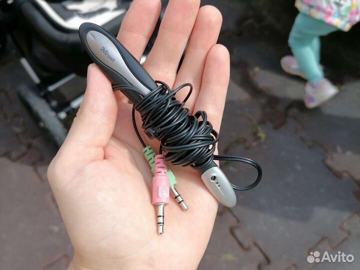 Наушник и динамик