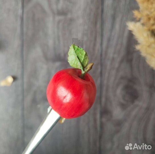 Ложка с декором 