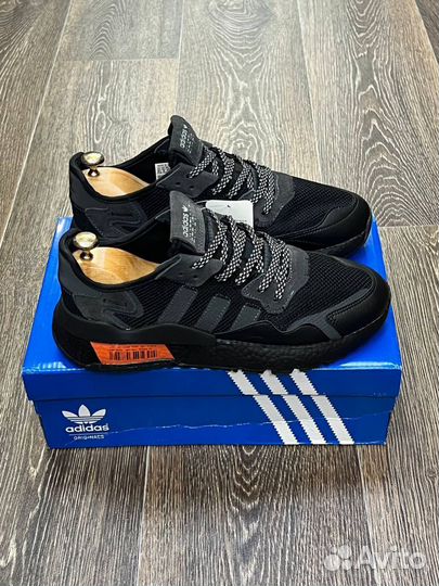 Кроссовки adidas jogger