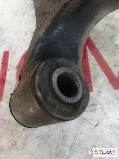 Рычаг подвески передний правый toyota sienta