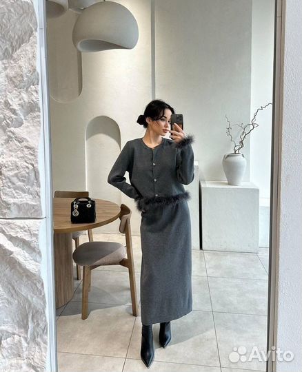 Двойка костюм с перьями