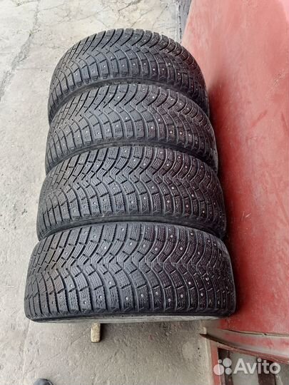 Michelin X-Ice North XIN2 235/55 R17 103T