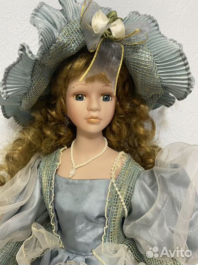 Кукла-фарфор,45 см