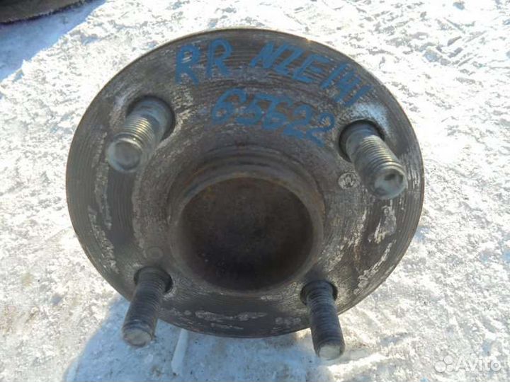 Ступица задняя Toyota Corolla Fielder NZE141