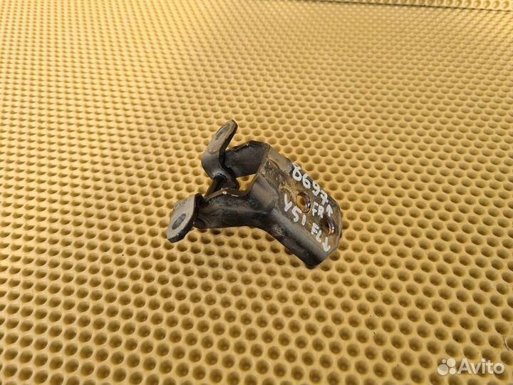 Петля двери передняя левая Infiniti M37 M25 M56