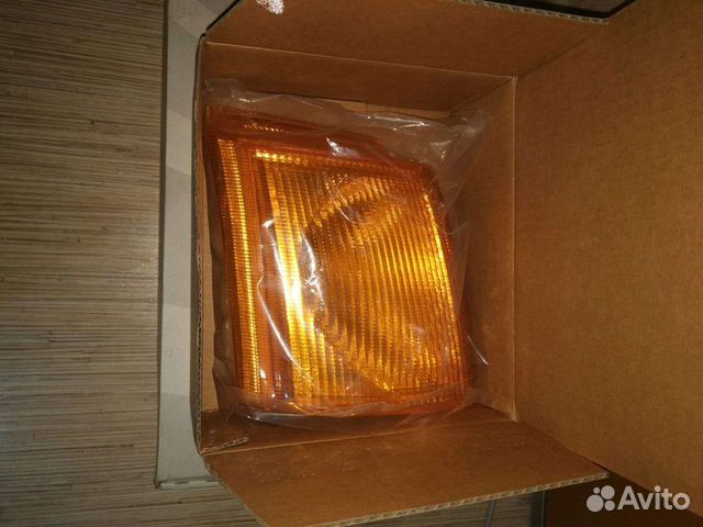Фонарь указателя поворота R на ford transit 95