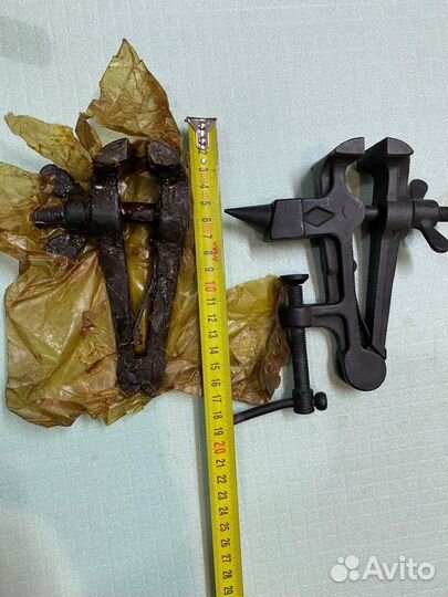 Тиски ручные