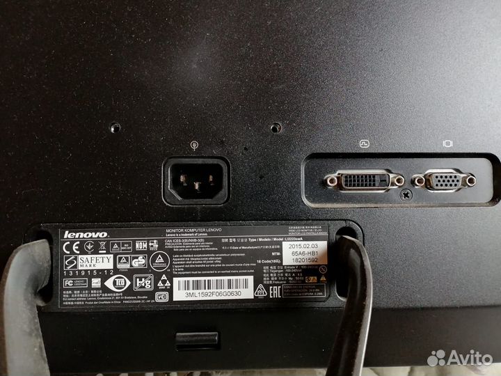 Монитор lenovo