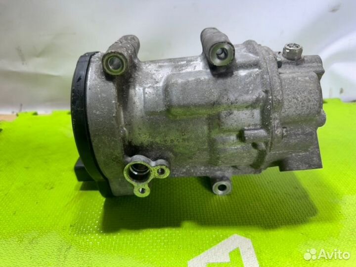 Компрессор кондиционера Toyota Rav 4 XA50 2.5
