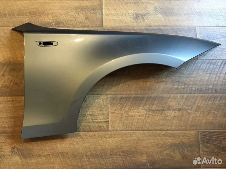 Крыло переднее правое BMW E87