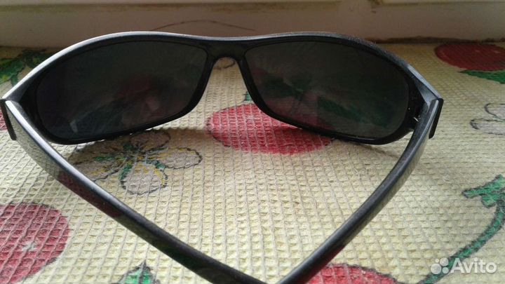 Солнцезащитные очки мужские