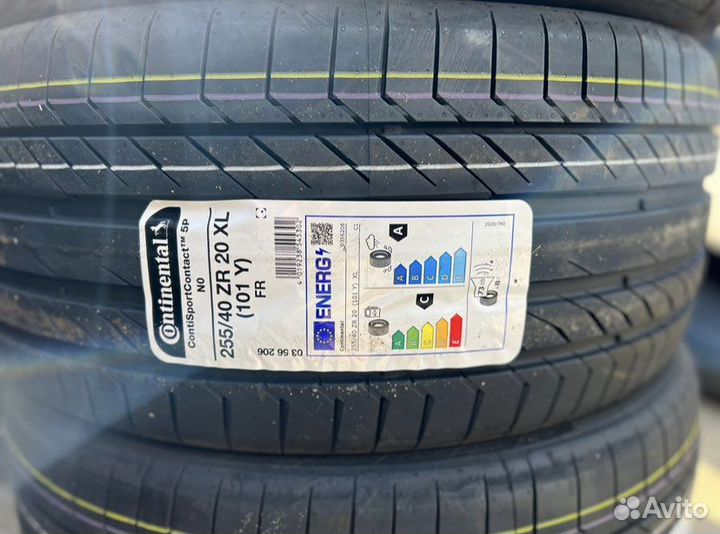 Continental ContiSportContact 5P 255/40 R20 и 295/35 R20 105Y