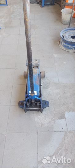 Домкрат гидравлический