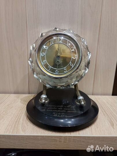 Настольные часы