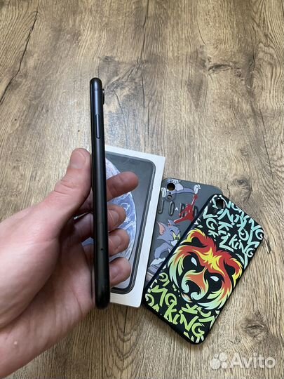 iPhone Xr, 64 ГБ