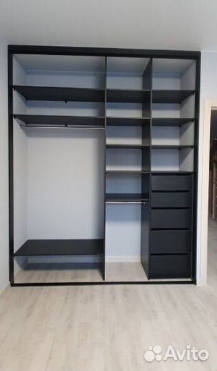 Красивый шкаф купе