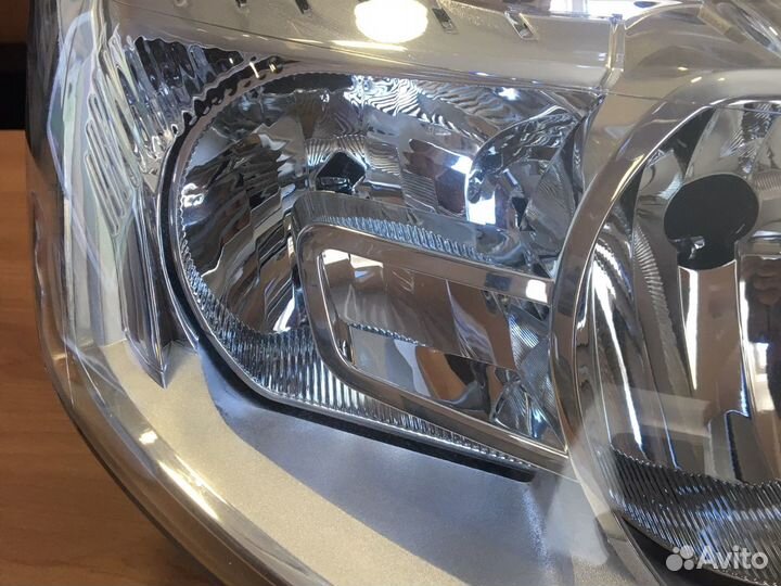 Фара Ford Focus 2 правая рестайлинг