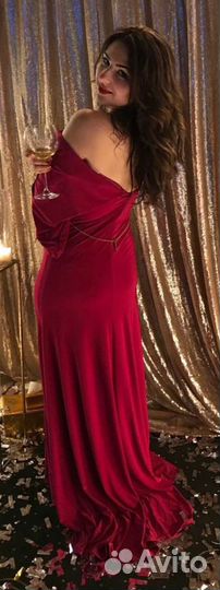 Вечернее платье