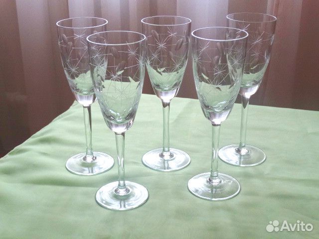 Винтажные цветные фужеры