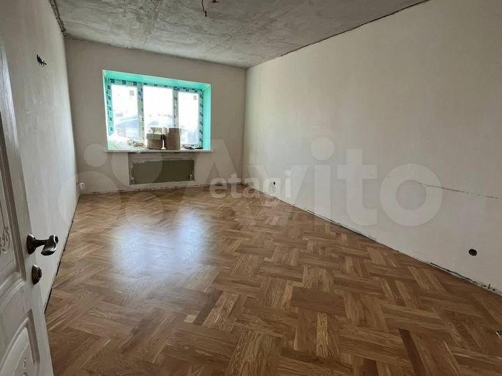 2-к. квартира, 80 м², 6/9 эт.