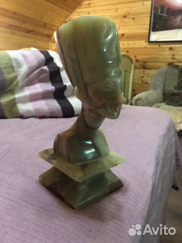 Бюст Нефертити из оникса