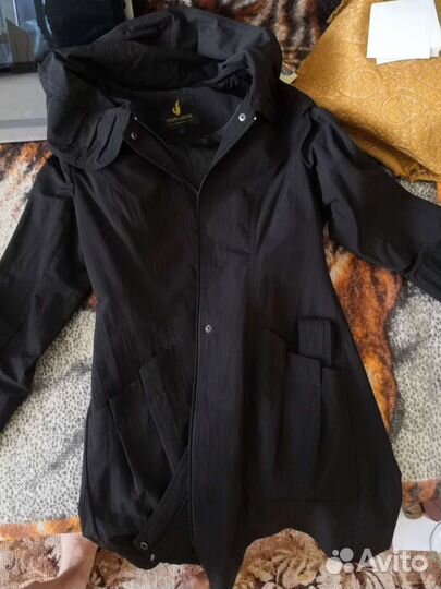 Женский плащ