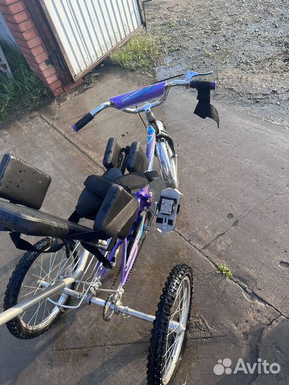 Велосипед-тренажер для больных дцп