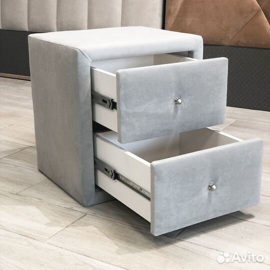 Тумбочка прикроватная