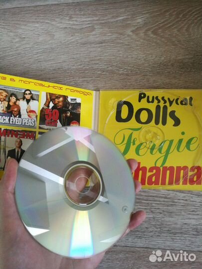 Диск мр3 (Ферги, Пусикет Доллс, Рианна)