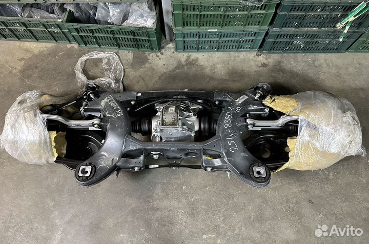 Подрамник задний новый Mercedes W206 W214 X254