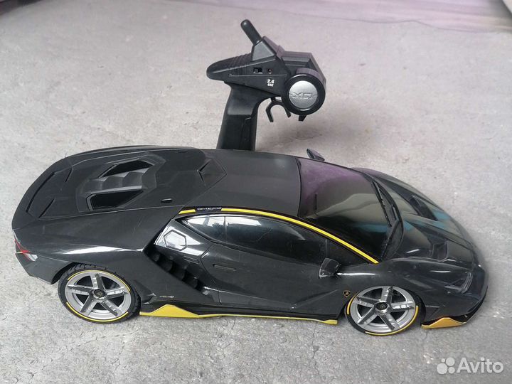 Машина на радиоуправлении