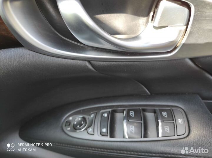 Дверная карта Обшивка двери Nissan Fuga y51