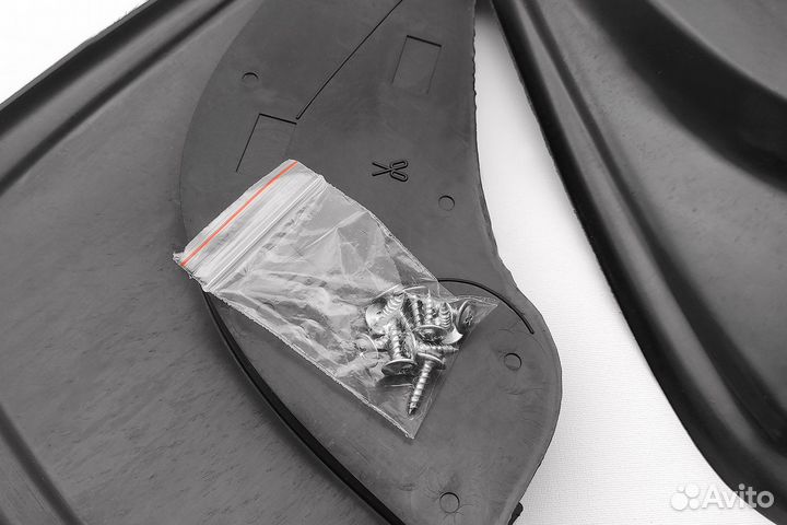 Брызговики универсальные Subaru черные