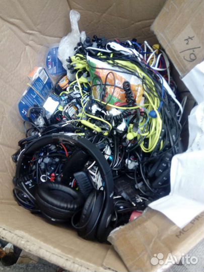 Коробка электроники лотом