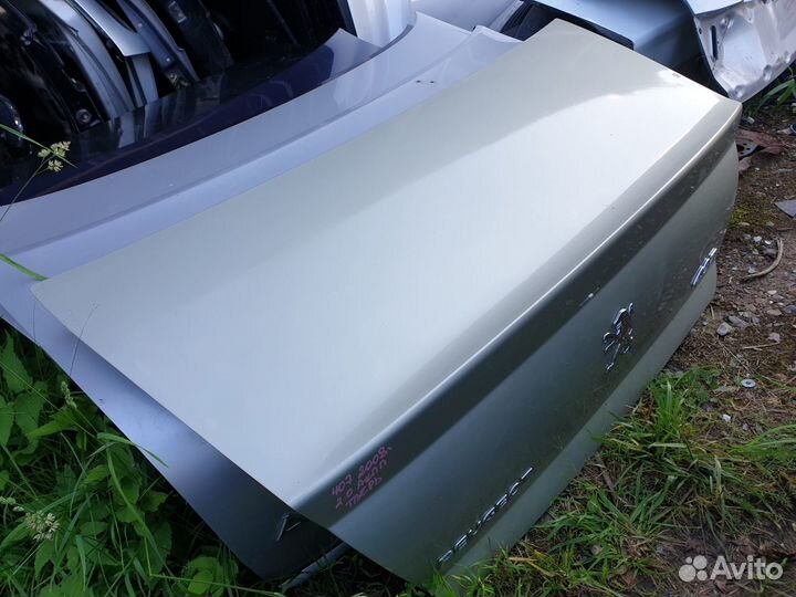 Крышка багажника peugeot 407 пежо седан бежевая