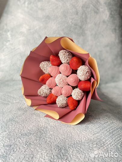 Клубника в шоколаде букеты