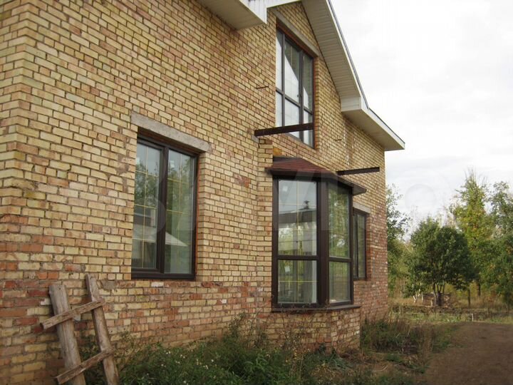 Коттедж 254 м² на участке 20 сот.