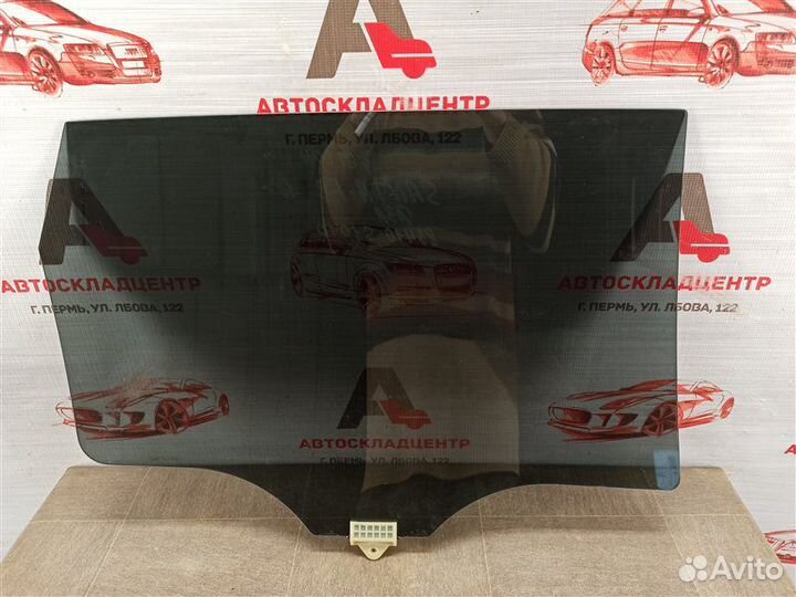 Стекло двери задней левой Hyundai Santa-Fe