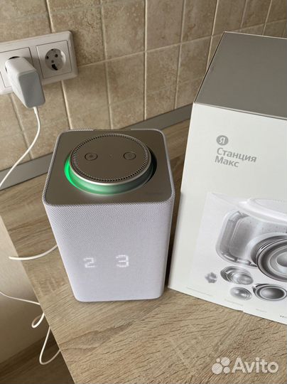 Яндекс станция max новая