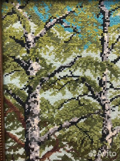 Готовая картина вышитая крестом