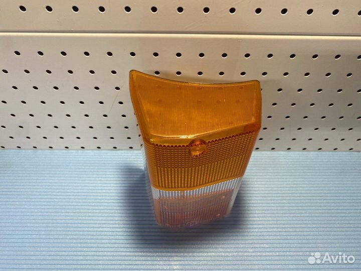 Стекло указателя поворота левое Scania 2 3 Серия