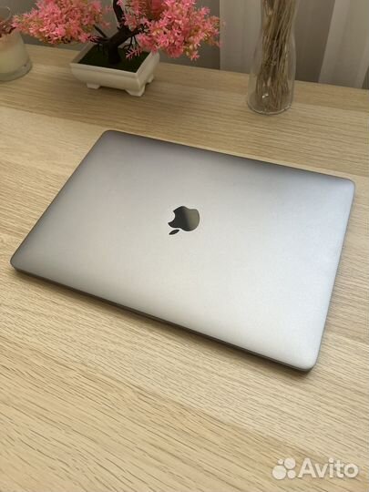 Apple MacBook Pro 13