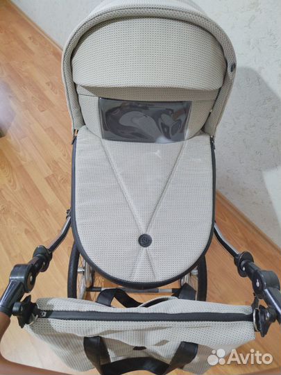 Коляска-люлька Roan base next classic