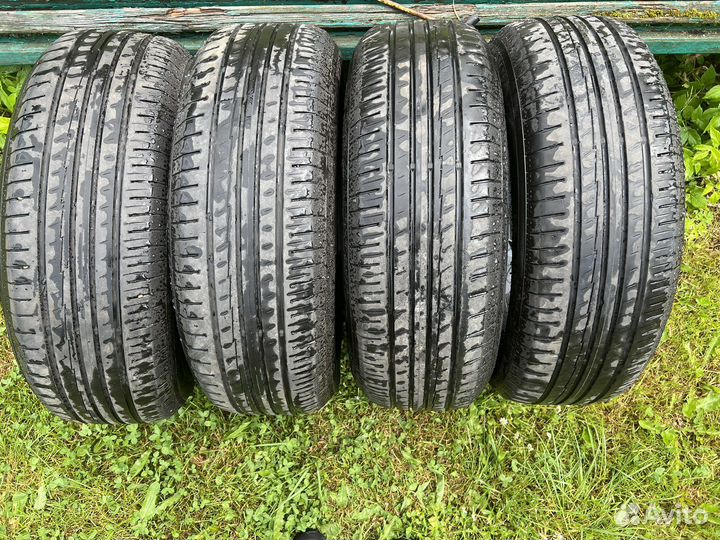 Yokohama BluEarth AE50 215/65 R17
