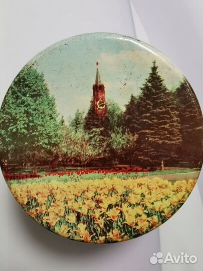 Жестяная коробка СССР