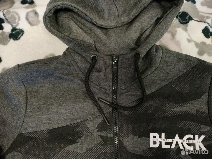 Толстовка Colin's