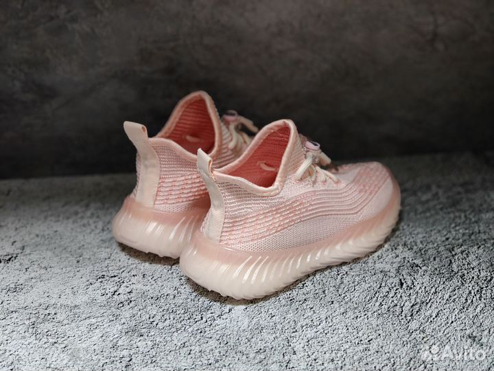 Изики/лёгкие кроссовки для девочек р.32-37