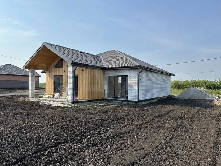 Дом 129 м² на участке 8 сот.