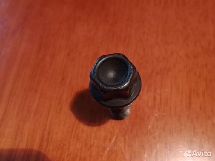 Колесный болт секретка от бмв